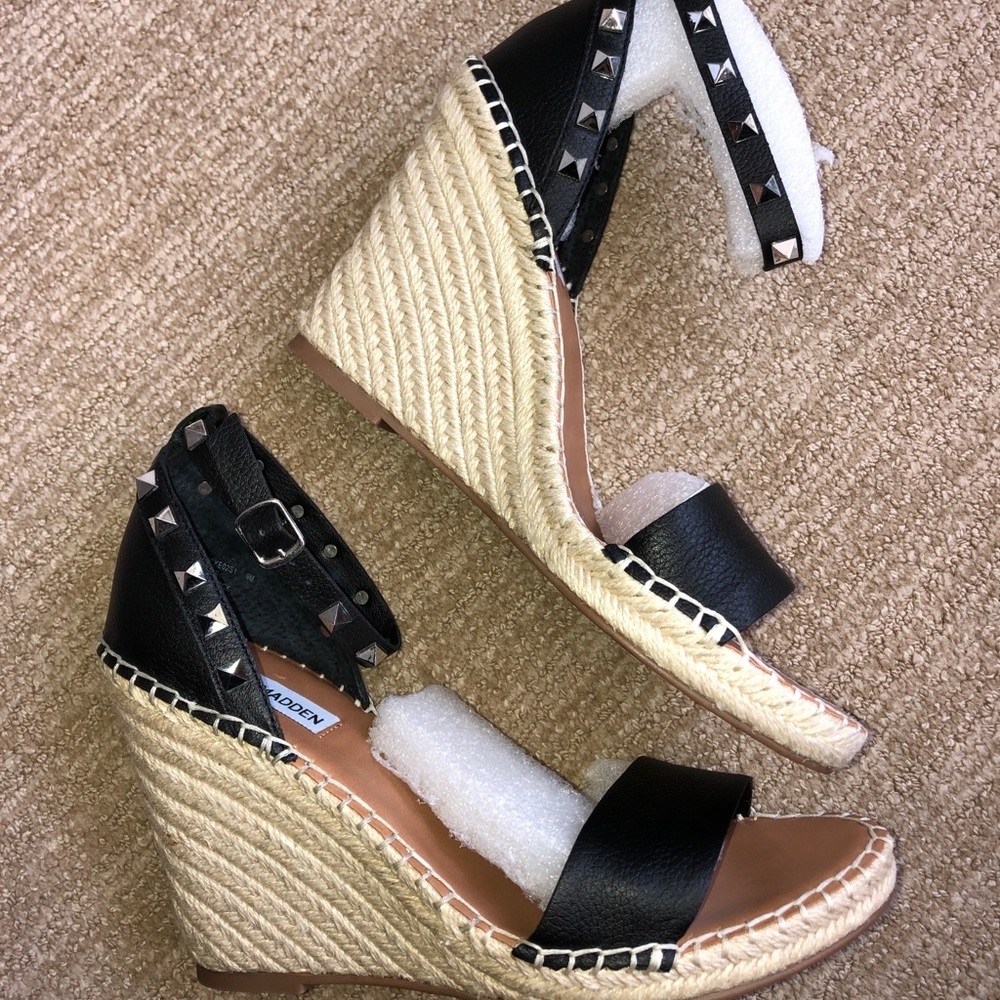 Steve Madden Mckenna Black Leather Sandals ✨NWT
